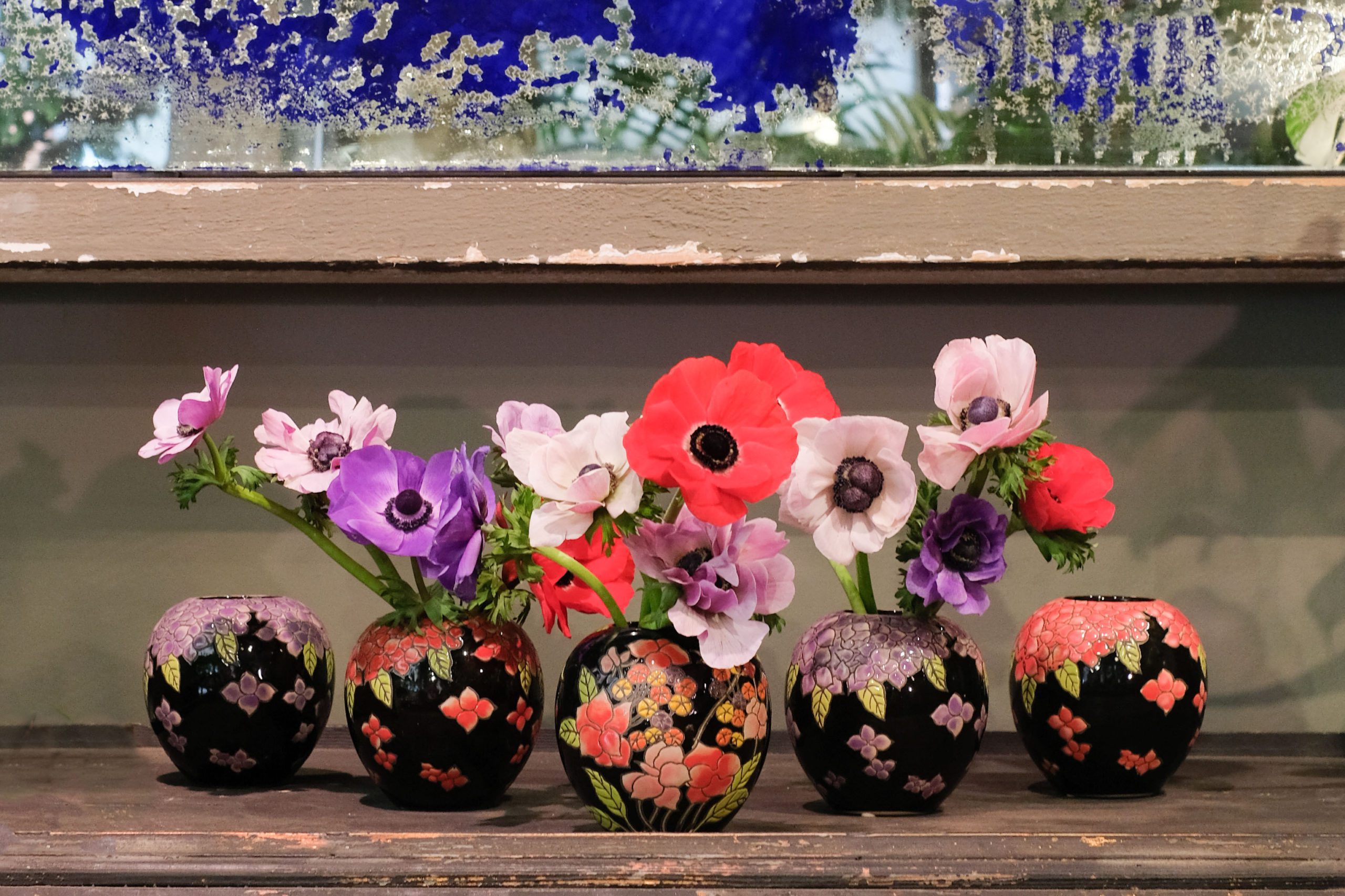 Vasi con fiori festa della mamma